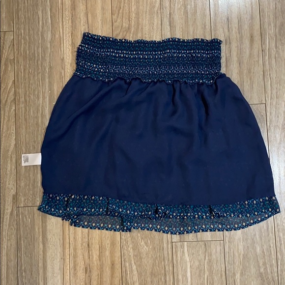 Old Navy Skirt - Picture 3 of 4